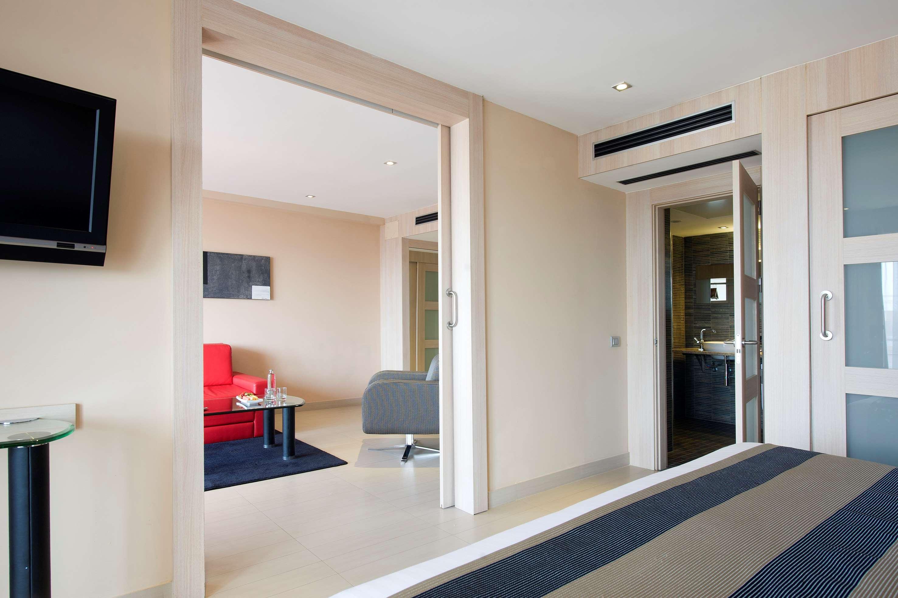 The Level At Melia Sevilla Luaran gambar