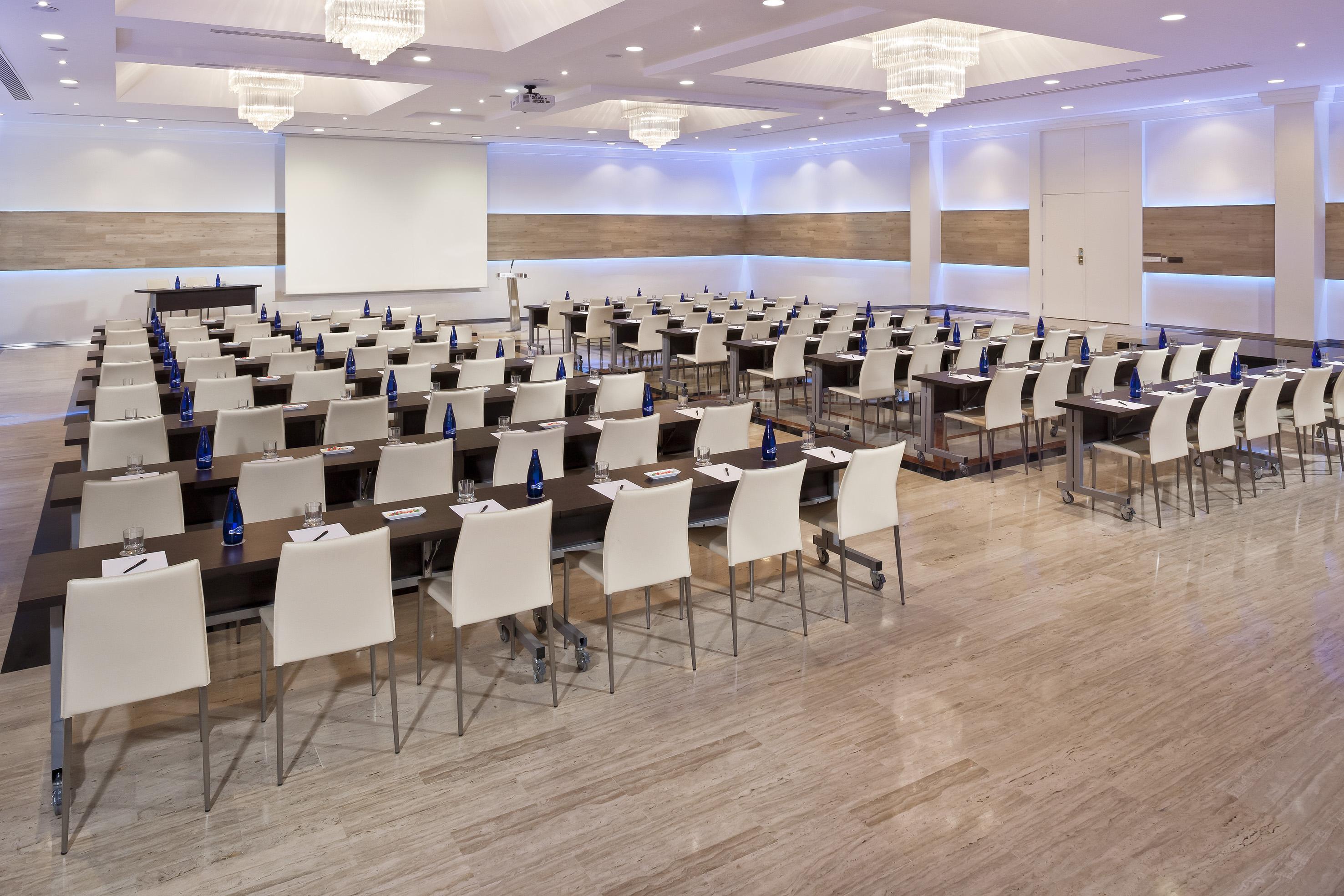 The Level At Melia Sevilla Luaran gambar